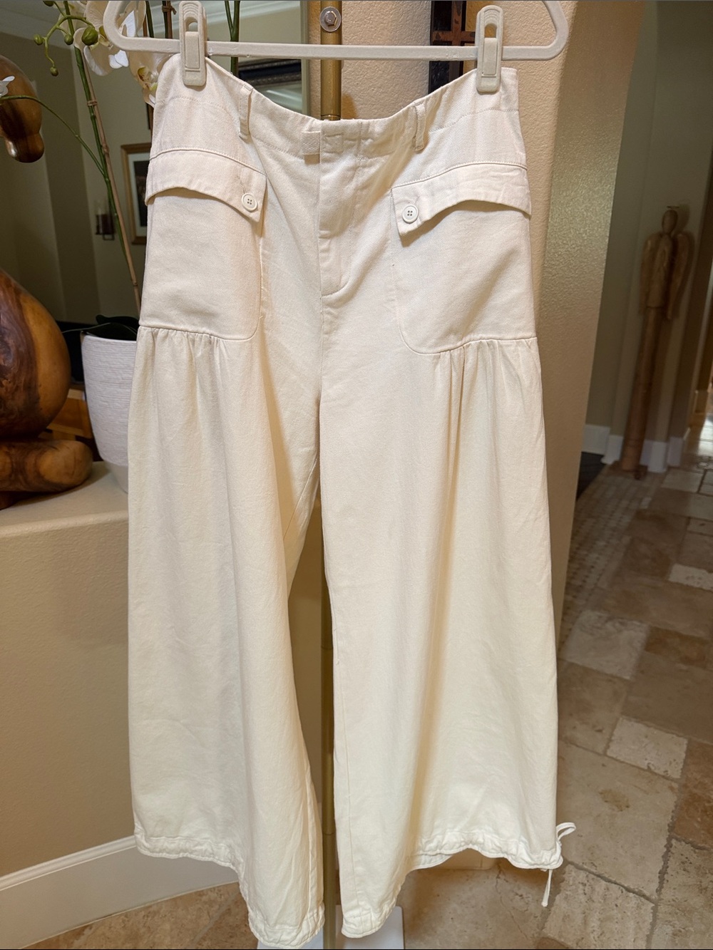 DAVI & DANI Cream Wide-Leg with Button Flap Pockets
